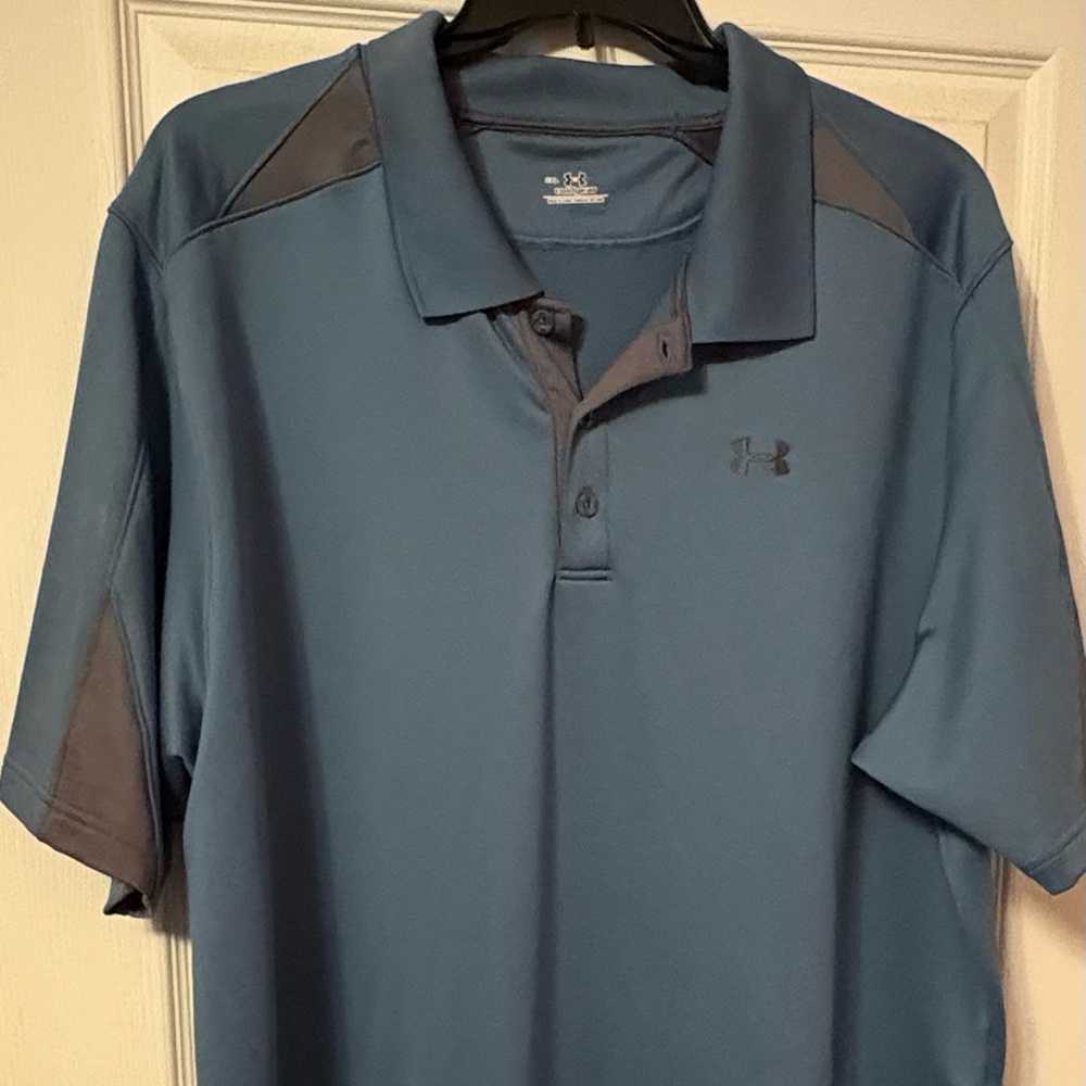 Under Armour size 3XL coldgear short sleeve shirt.